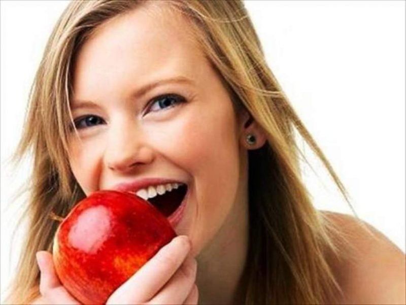 Beneficios de consumir cáscaras de manzana para adelgazar