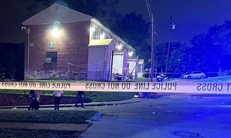 Una vista de la escena donde tuvo lugar un tiroteo, en Baltimore, EEUU. Una vista de la escena donde tuvo lugar un tiroteo, en Baltimore, EEUU.