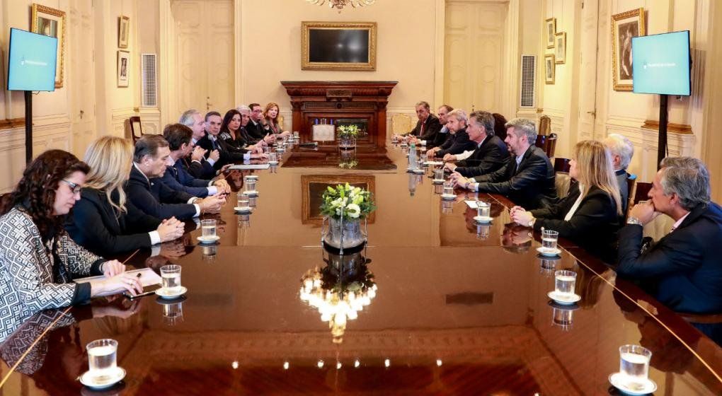 Macri recibió en Casa Rosada a los jefes de bloque del Senado
