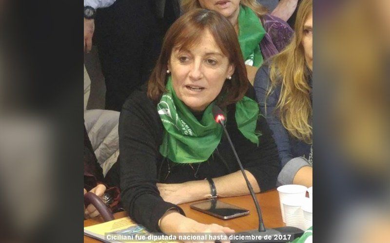 Ciciliani dijo que si Contagiani vota contra el aborto debe renunciar