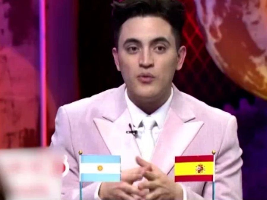 Explicó en la televisión china por qué hay argentinos que emigran y trabajan como delivery en Europa y se volvió viral