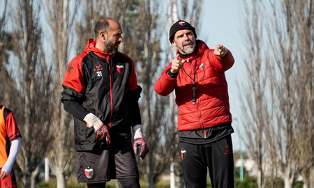 Andrés Yllana borró a dos futbolistas de Colón de cara al partido contra Nueva Chicago: los convocados Andrés Yllana borró a dos futbolistas de Colón de cara al partido contra Nueva Chicago: los convocados