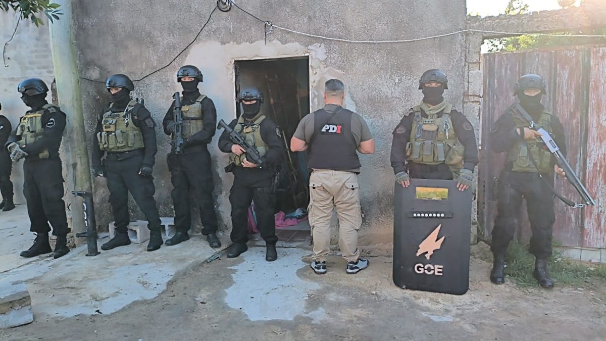 El allanamiento fue ejecutado con grupos tácticos de la Unidad Regional I. 