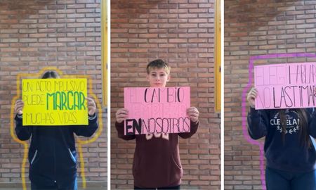 El cambio empieza en nosotros, reza uno de los múltiples mensajes escritos por los alumnos del colegio Mariano Moreno de San Cristóbal. El cambio empieza en nosotros, reza uno de los múltiples mensajes escritos por los alumnos del colegio Mariano Moreno de San Cristóbal.