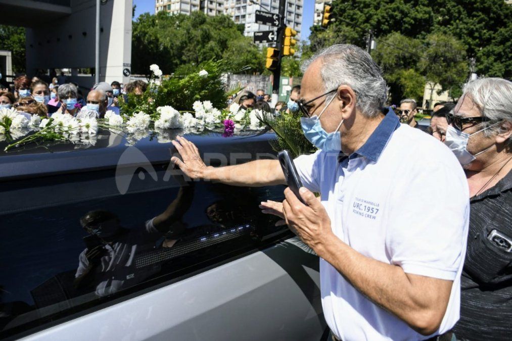 Triste despedida a una enfermera del Heca que murió por coronavirus