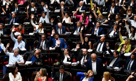 El proyecto de Ley Ómnibus volvió a comisión por decisión del presidente Javier Milei. El proyecto de Ley Ómnibus volvió a comisión por decisión del presidente Javier Milei.