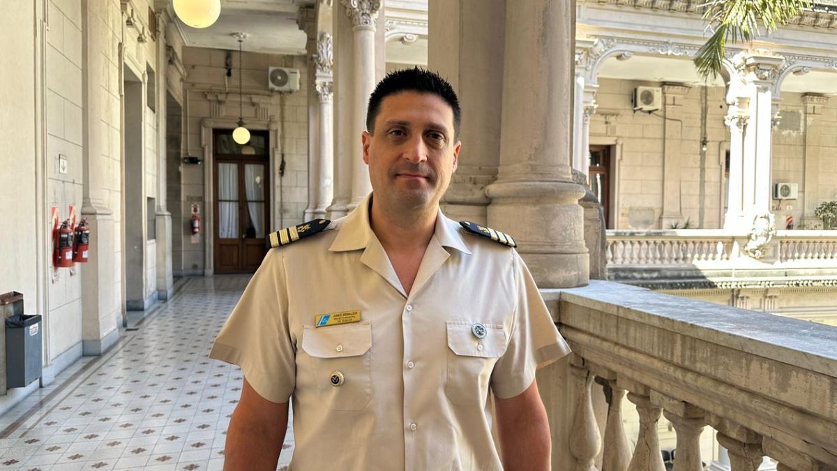 Juan Carlos Debailleux, prefecto principal.