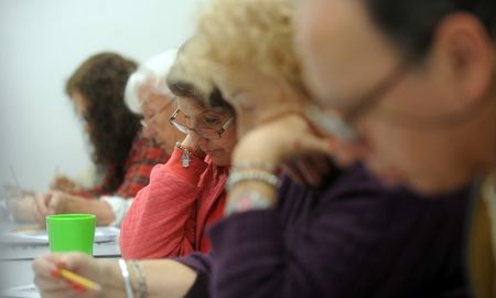 Cómo luchan contra el olvido los que sufren Alzheimer en la Argentina
