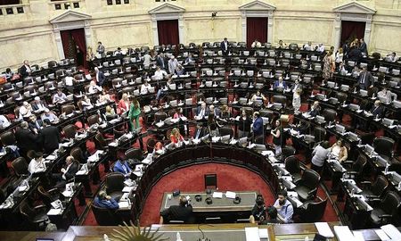 Este jueves hubo un caldeado debate en el Congreso de la Nación, y Esteban Paulon le respondió a Javier Milei. Este jueves hubo un caldeado debate en el Congreso de la Nación, y Esteban Paulon le respondió a Javier Milei.