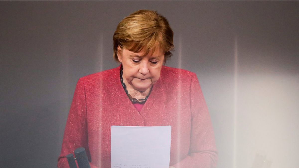 Merkel le pidió a los alemanes no romper el acuerdo que hicieron para las fiestas. Alemania tuvo 590 muertos por coronavirus en las últimas 24 horas.