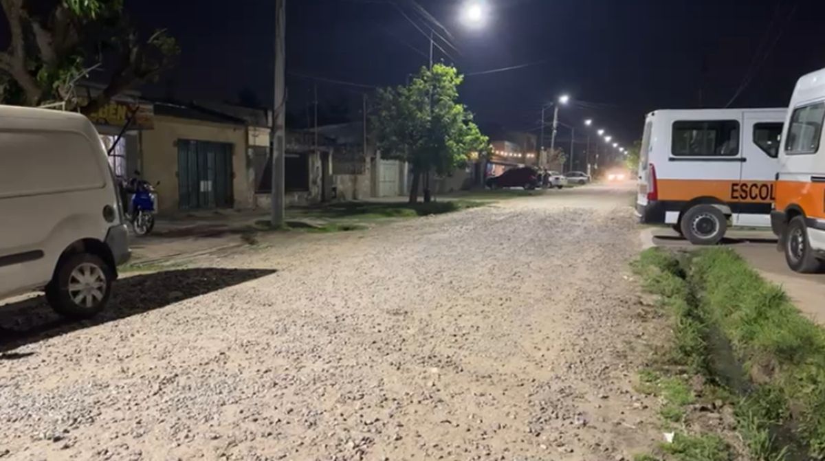 El siniestro se dio pasadas las 21 y motivó la presencia de bomberos y policías en el lugar.