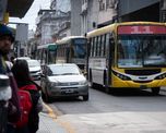 La crisis del transporte urbano de pasajeros por colectivos volvió a quedar en el centro del debate en la ciudad de Santa Fe. La crisis del transporte urbano de pasajeros por colectivos volvió a quedar en el centro del debate en la ciudad de Santa Fe.