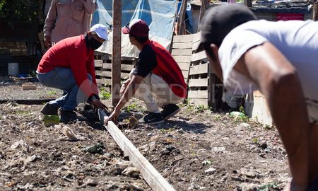 En Santa Fe ya se erradicaron 139 ranchos en los barrios Jesuitas y Las Lomas. En Santa Fe ya se erradicaron 139 ranchos en los barrios Jesuitas y Las Lomas.