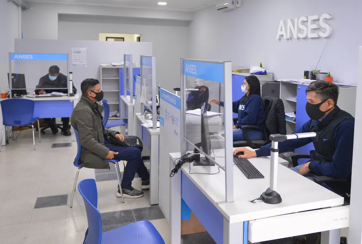 Anses: quiénes cobran hoy, 5 de septiembre, jubilaciones, AUH, SUAF, AUE