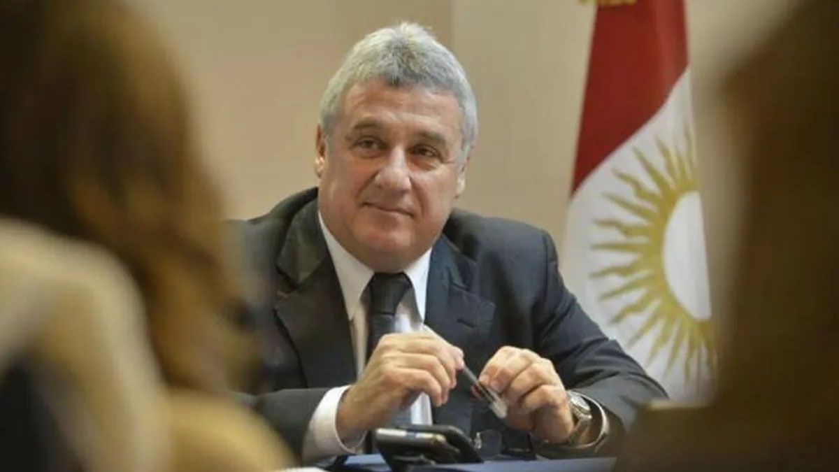 La llegada de Elettore se produce en medio de la discusión por la emisión de billetes de mayor denominación.