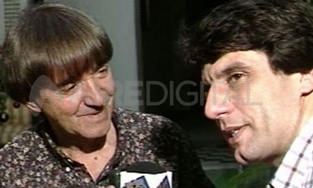 En 1994, Luis Mino entrevista a Carlitos Balá en el marco de la visita del humorista a la ciudad de Santa Fe. En 1994, Luis Mino entrevista a Carlitos Balá en el marco de la visita del humorista a la ciudad de Santa Fe.