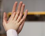 El mundo adulto es responsable de cuidar de la vida, de la integridad, de la dignidad de niñas y niños. El mundo adulto es responsable de cuidar de la vida, de la integridad, de la dignidad de niñas y niños.