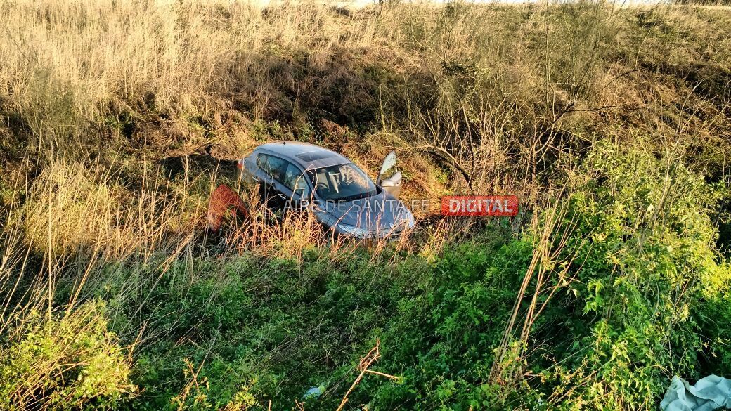 Accidente en circunvalación: chocaron dos autos