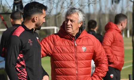 Néstor “Pipo” Gorosito, con pasado en Colón durante el 2023, fue despedido este domingo de su cargo en Alianza Lima. Néstor “Pipo” Gorosito, con pasado en Colón durante el 2023, fue despedido este domingo de su cargo en Alianza Lima.
