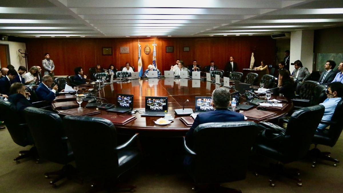 El Consejo de la Magistratura se dispone a suspender al juez federal Gastón Salmain, acusado por distintos hechos de corrupción.