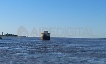 Las tareas del jueves sobre la laguna Setúbal permitieron ampliar la brecha para la navegación. Las tareas del jueves sobre la laguna Setúbal permitieron ampliar la brecha para la navegación.