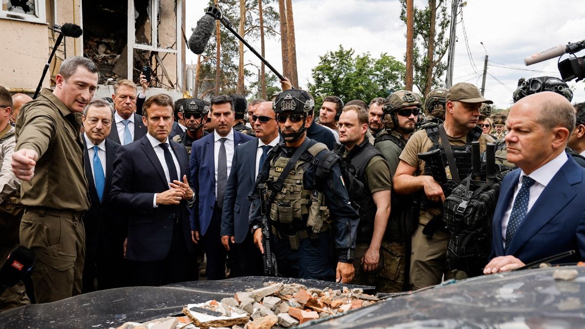 Los tres líderes europeos visitaron la localidad suburbana de Irpin, donde deploraron la devastación que sufrió por ataques de Rusia, que la ocupó.