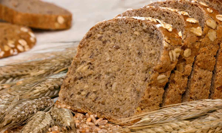 El pan integral es una opción saludable y deliciosa que puedes disfrutar en cualquier comida. Cómo hacer pan con harina integral de trigo El pan integral es una opción saludable y deliciosa que puedes disfrutar en cualquier comida. Cómo hacer pan con harina integral de trigo