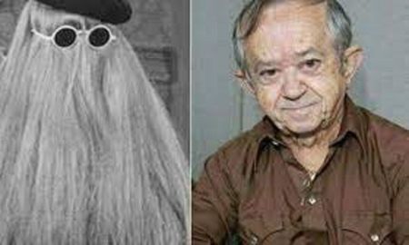 Felix Silla, el actor que interpretó al Tío Cosa en Los Locos Addams, murió a los 84 años. Felix Silla, el actor que interpretó al Tío Cosa en Los Locos Addams, murió a los 84 años.