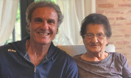 Oscar Ruggeri, indignado por la jubilación que cobra su madre: 70 años trabajando, déjense de joder Oscar Ruggeri, indignado por la jubilación que cobra su madre: 70 años trabajando, déjense de joder