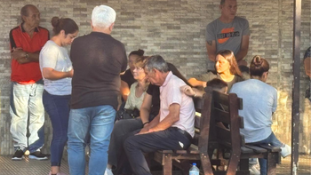 San Cristóbal: continúa el velorio de Ian, el adolescente asesinado en el tiroteo en la escuela