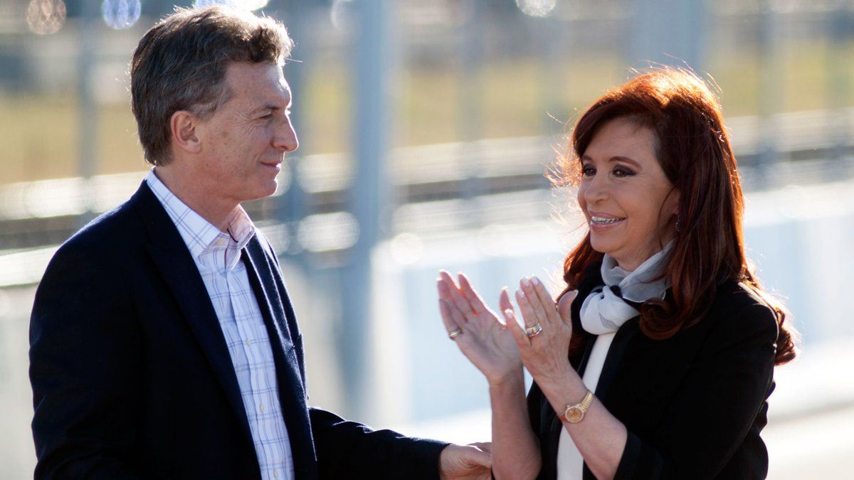 "Ella, la vicepresidenta, y su entorno han perdido contacto con la realidad hace mucho tiempo", dijo Macri.