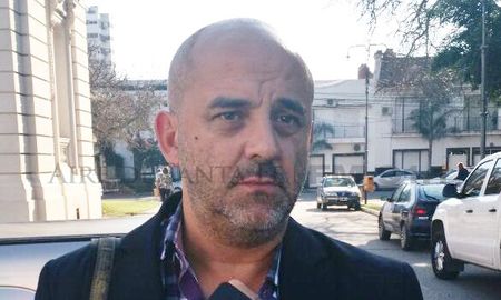 Fabián Palo Oliver, quien en diálogo con Aire de Santa Fe aseguró que “si fuera senador, votaría el desafuero”. Fabián Palo Oliver, quien en diálogo con Aire de Santa Fe aseguró que “si fuera senador, votaría el desafuero”.