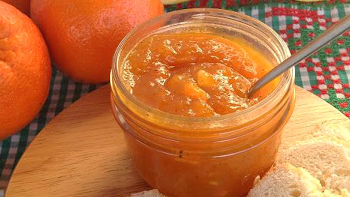 El dulce de naranja es muy fácil de hacer y lleva pocos ingredientes. El dulce de naranja es muy fácil de hacer y lleva pocos ingredientes.