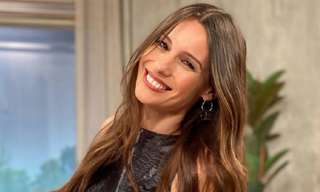 Pampita se mostró muy divertida al recibir a uno de sus mejores amigos en el estudio de su ciclo de TV. Pampita se mostró muy divertida al recibir a uno de sus mejores amigos en el estudio de su ciclo de TV.