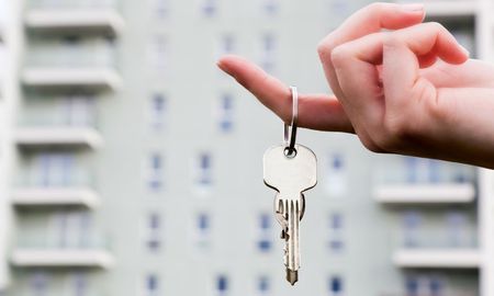 De acuerdo a los datos que surgen del sector privado, los precios de los alquileres se multiplicaron por cinco durante los últimos tres años y la oferta disminuyó a niveles ínfimos. De acuerdo a los datos que surgen del sector privado, los precios de los alquileres se multiplicaron por cinco durante los últimos tres años y la oferta disminuyó a niveles ínfimos.