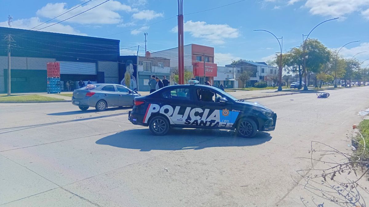 El accidente ocurrió en avenida Peñaloza y J. P. López, en el norte de Santa Fe.