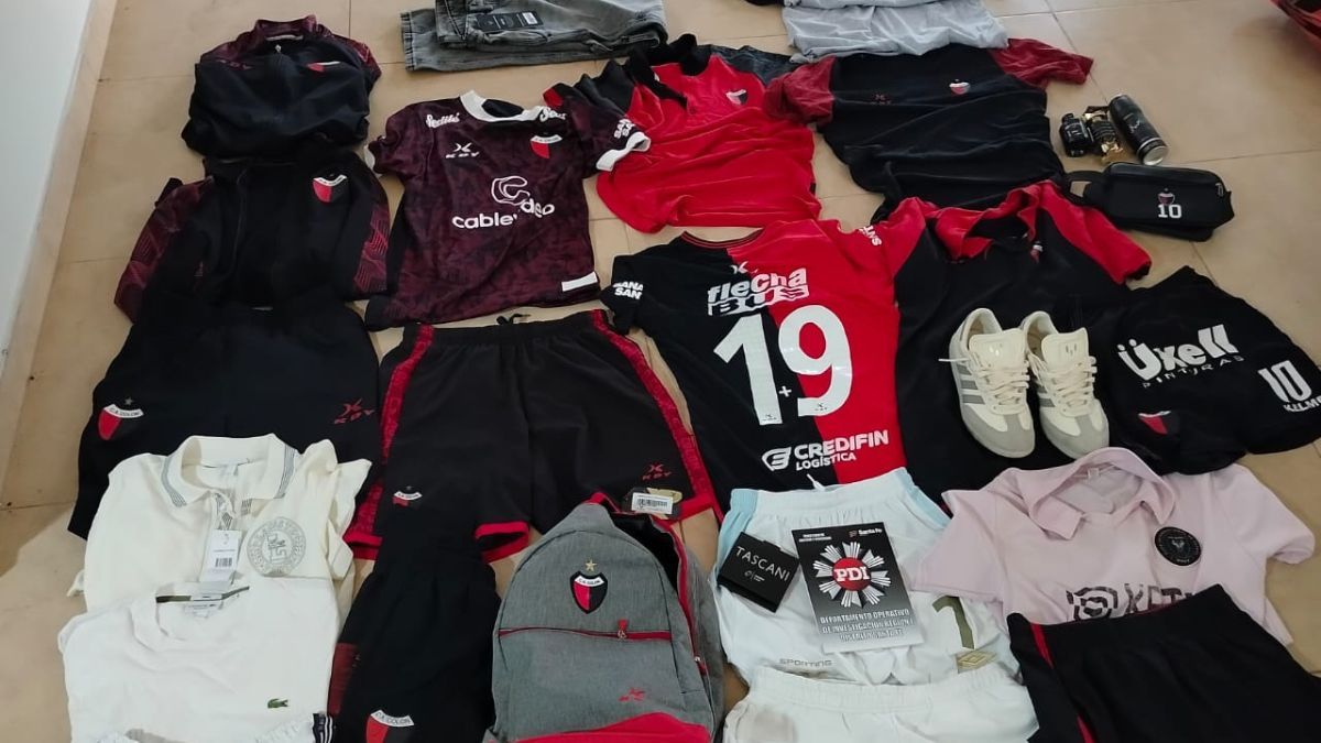 El futbolista denunció que los ladrones se llevaron joyas de oro