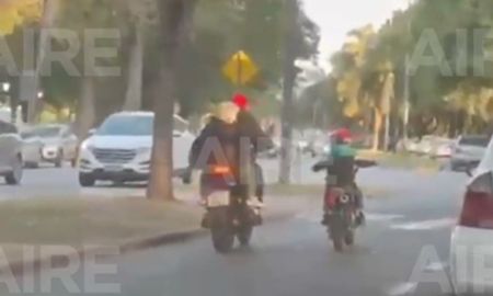 Un menor fue filmado circulando en moto en la Costanera de Santa Fe. Un menor fue filmado circulando en moto en la Costanera de Santa Fe.