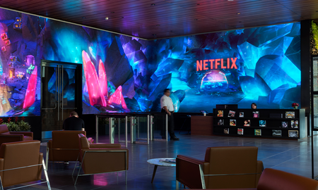 La nueva función de descarga ya está disponible para los suscriptores de Netflix en Android. De esta manera pueden ver sin conexión aquellos contenidos que no hayan terminado de descargarse del todo. La nueva función de descarga ya está disponible para los suscriptores de Netflix en Android. De esta manera pueden ver sin conexión aquellos contenidos que no hayan terminado de descargarse del todo.