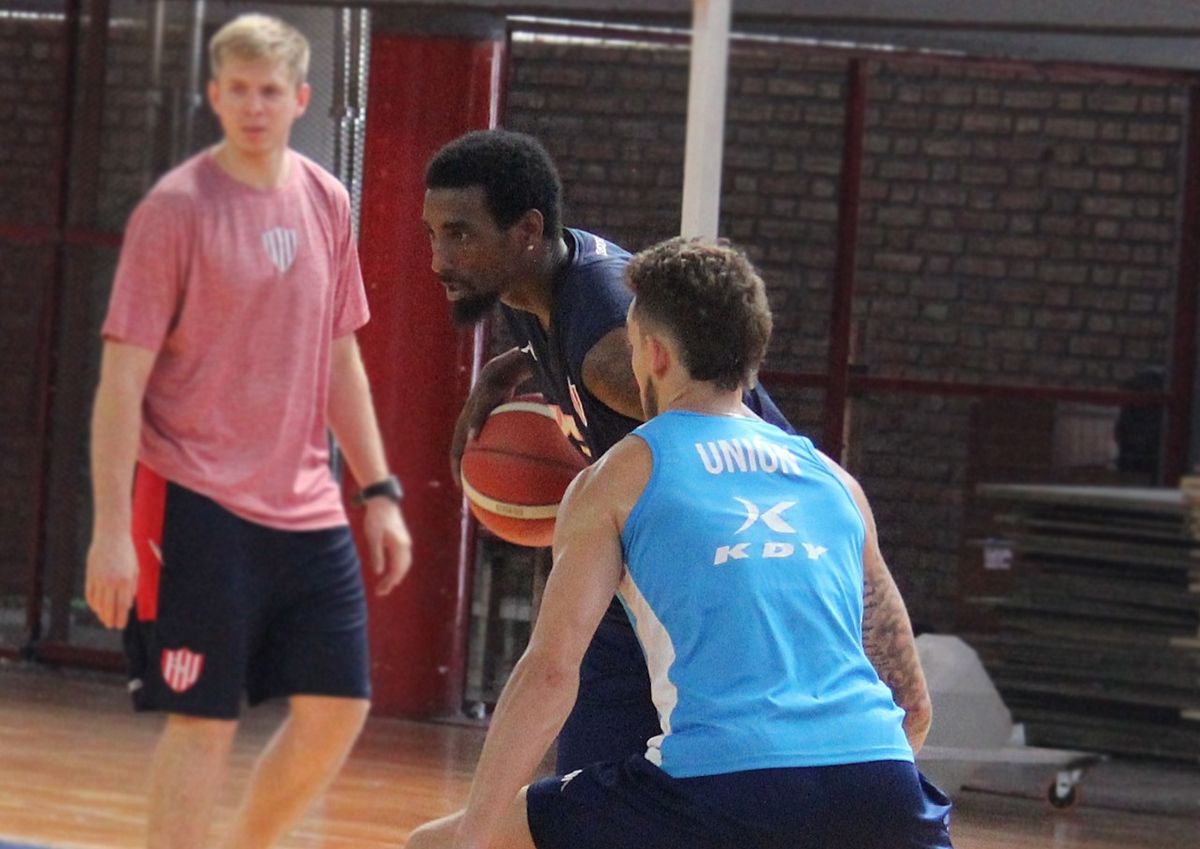 El básquet de Unión se prepara para recibir a Gimnasia de Comodoro Rivadavia por la Liga Nacional.