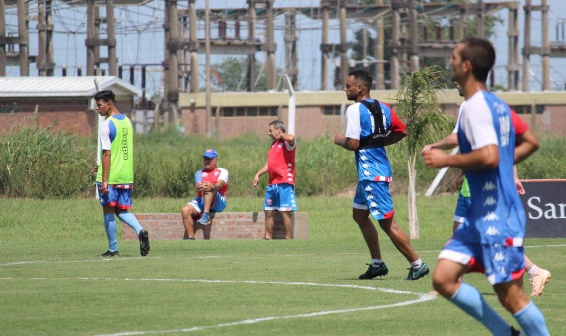 Cecchini y Caicedo, se presentaron en Unión