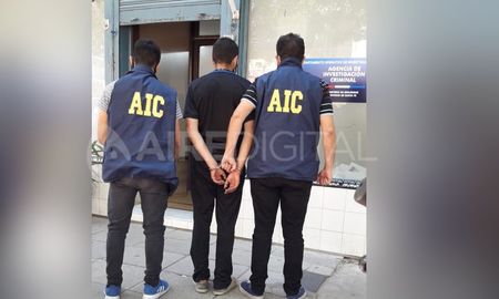 Al momento de ser detenido M. D. de 32 años se encontraba en calle Suipacha al 2500 Al momento de ser detenido M. D. de 32 años se encontraba en calle Suipacha al 2500