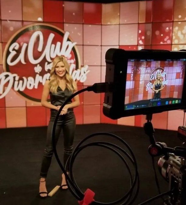 Laurita Fernández conduce "El Club de las divorciadas".