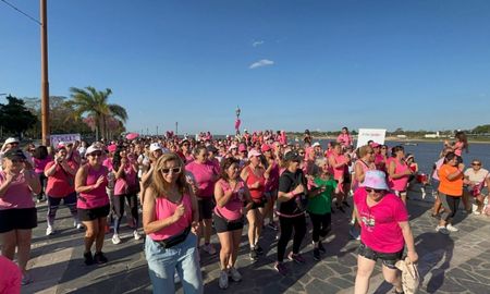Santa Fe celebró la 4° edición de la Caminata Pink por la prevención del cáncer de mama. Santa Fe celebró la 4° edición de la Caminata Pink por la prevención del cáncer de mama.
