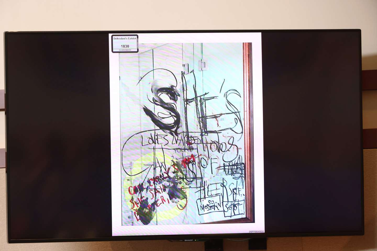 Amber Heard detalló los mensajes amenazantes que realizaba Depp