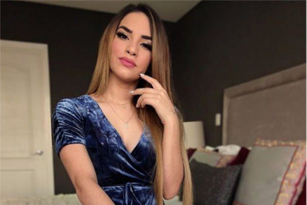 Kimberly Loaiza luce más enamorada de Juan de Dios Pantoja
