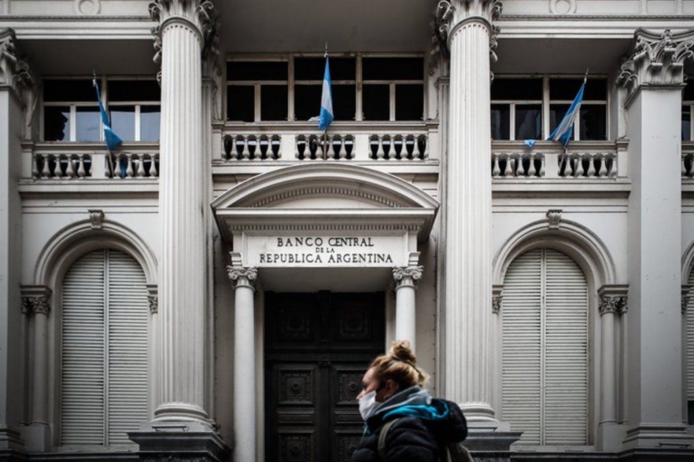 El Banco Central subi&oacute; las tasas por segunda vez en el a&ntilde;o en busca de contener la inflaci&oacute;n.