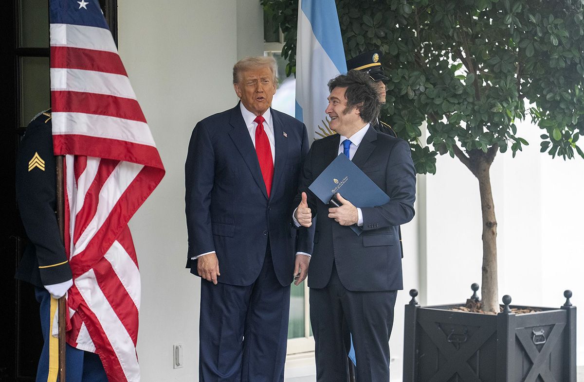 Trump a Milei en la Casa Blanca: Si pierde las elecciones no seremos generosos con Argentina.