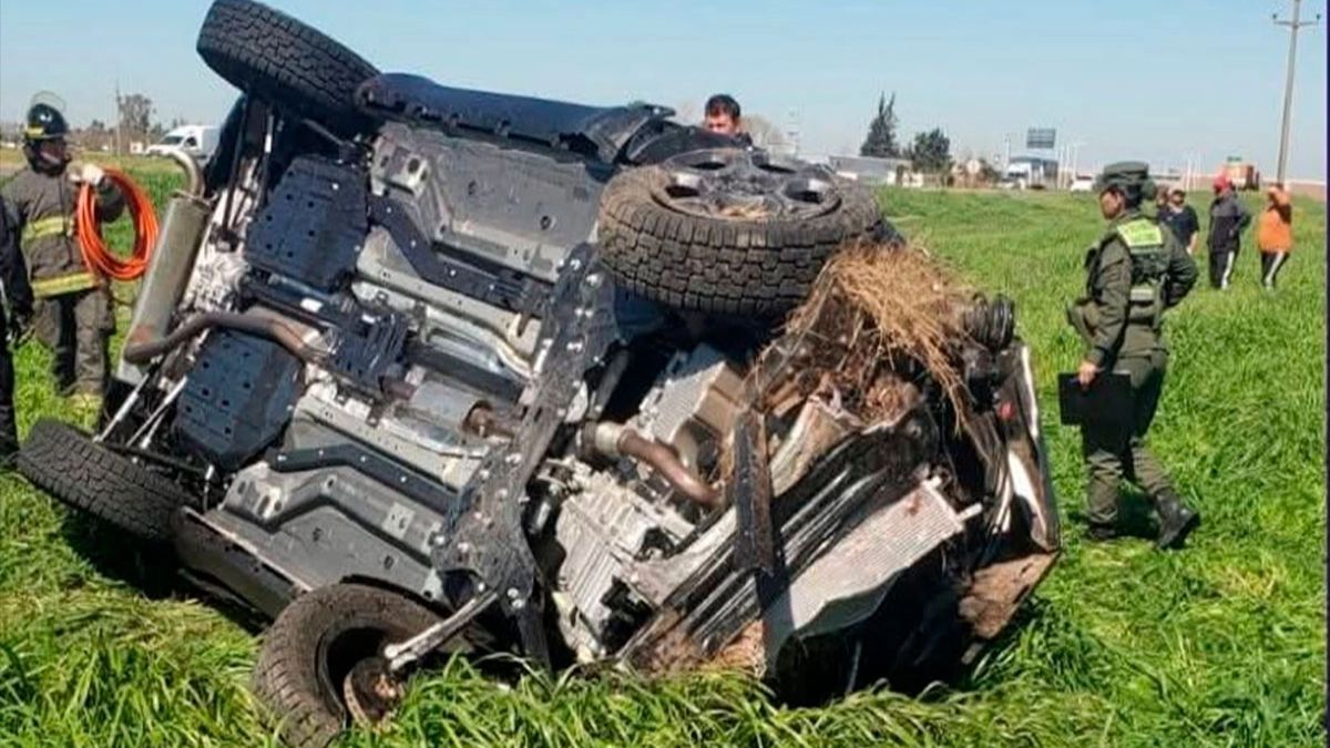 Así quedó la camioneta tras el accidente.