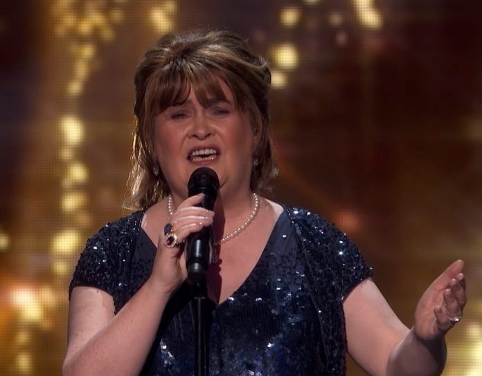 Susan Boyle volvió a los escenarios a casi diez años de la presentación que la popularizó